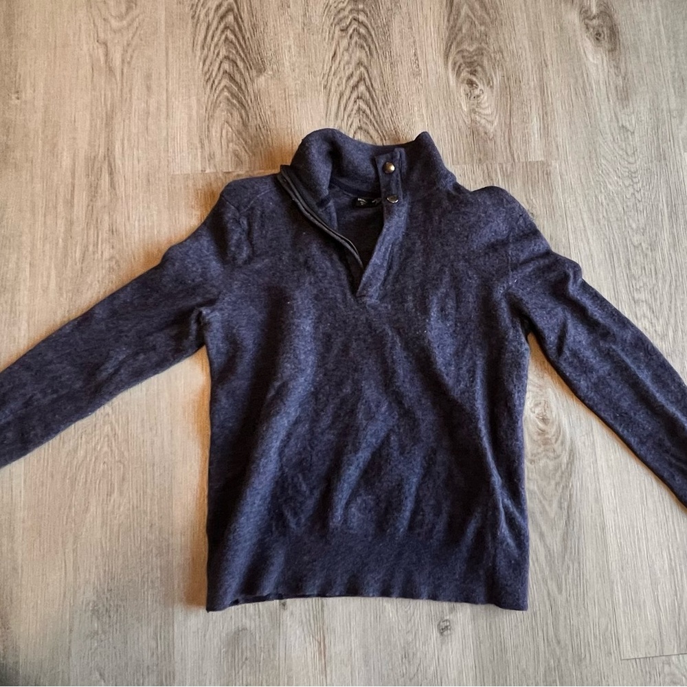 Men’s banana republic sweater